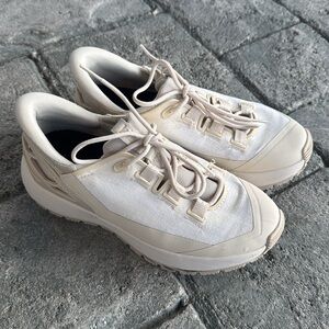 Kizik Cream Tone Slip-On Sneakers